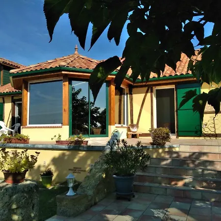 Bed & Breakfast Las Hourques Demu